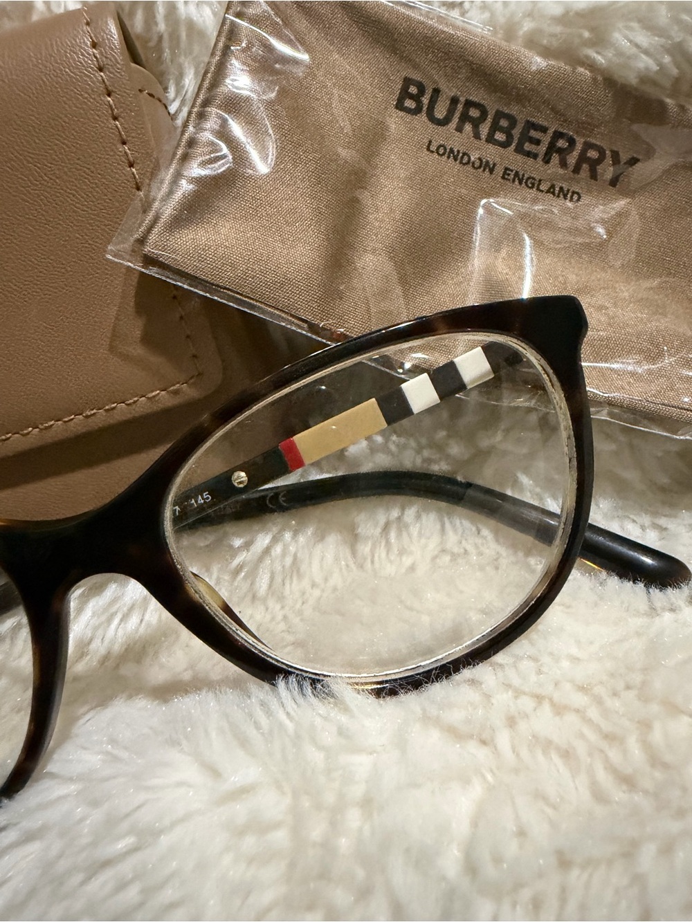 Burberry Eyewear Glasses Frames with Case! Cloth included! - Picture 2 of 11